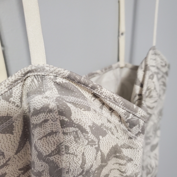 Talula sz Medium Tank Top - Picture 3 of 6